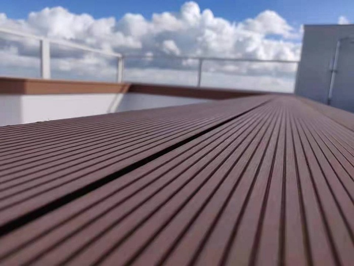  WPC Co-extruded Decking Floor  .jpg