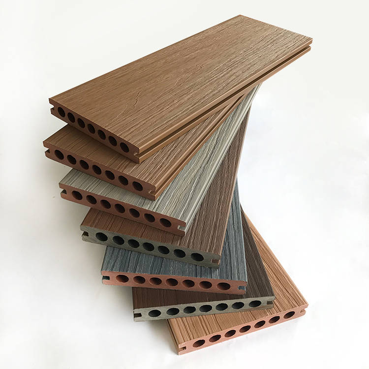 The Co-extruded WPC Decking Floor.jpg