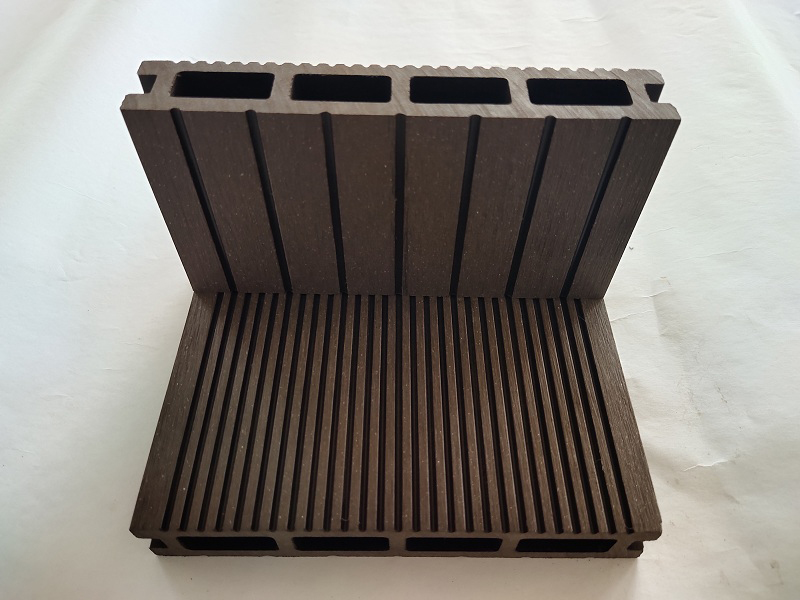 Floor Decking Square Hole APL 009.jpg